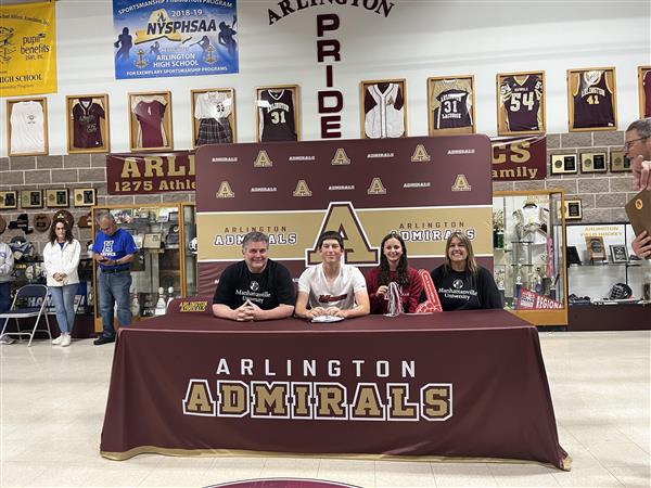 Griffin White Manhattenville Baseball